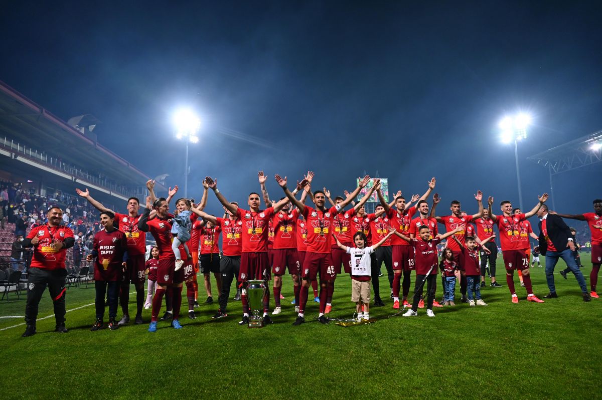 Continuă și la anul hegemonia lui CFR Cluj? Un om din club e sigur: „De asta depinde totul” + secretele titlului #7