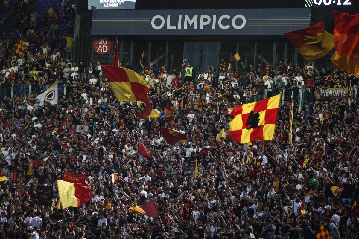 Finala Conference s-a jucat la Tirana, însă pe Stadio Olimpico din Roma au venit peste 50.000 de oameni!