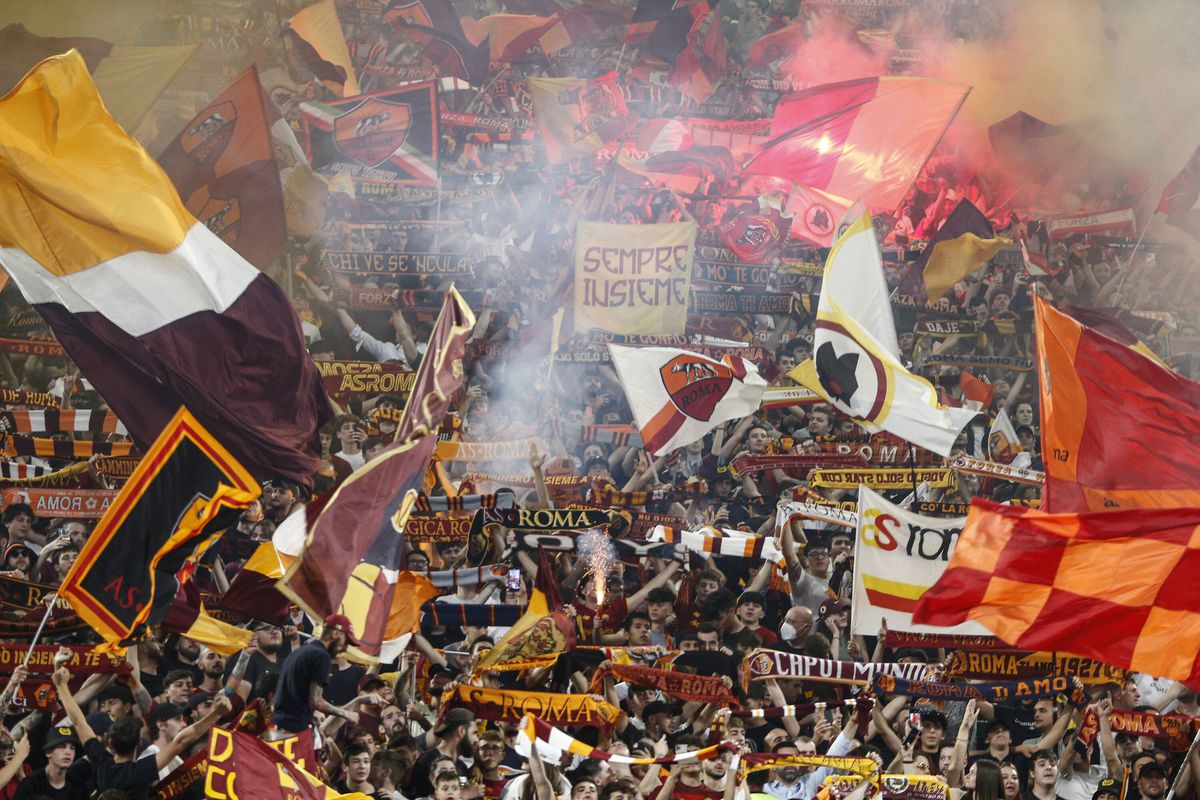 Finala Conference s-a jucat la Tirana, însă pe Stadio Olimpico din Roma au venit peste 50.000 de oameni!