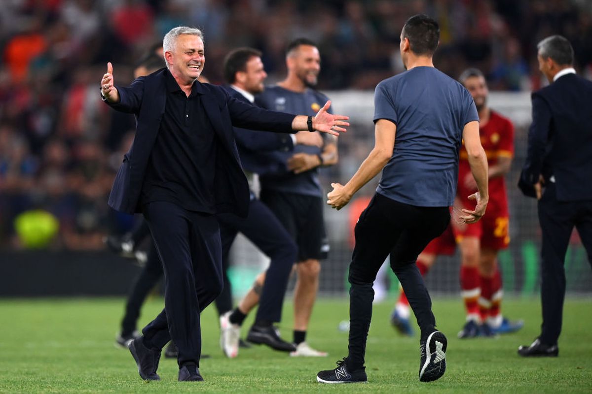 Mou e din nou Specialul! Primul trofeu continental pentru AS Roma » Kovacs a trecut marele test: două faze aprinse, judecate corect