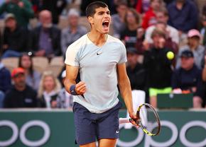 Suspans de peste 4 ore și jumătate pe zgura din Paris! Carlos Alcaraz trece cu mari emoții în turul 3 la Roland Garros