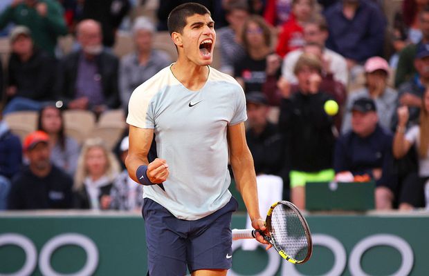 Suspans de peste 4 ore și jumătate pe zgura din Paris! Carlos Alcaraz trece cu mari emoții în turul 3 la Roland Garros