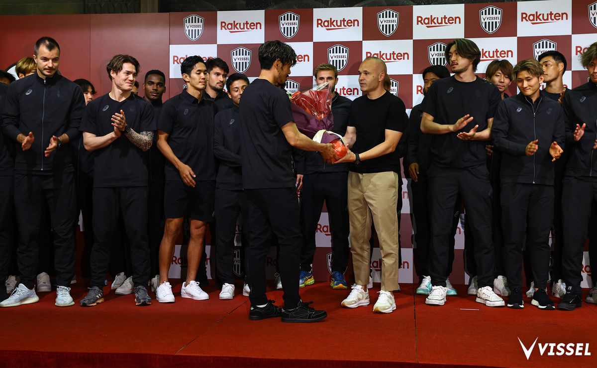 Andres Iniesta și-a anunțat plecarea de la Vissel Kobe