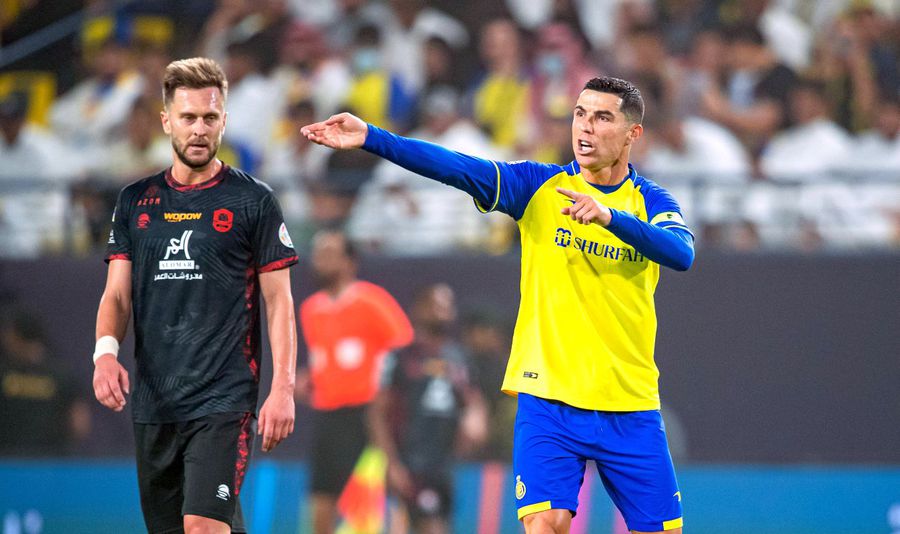 Damjan Djokovic a fost integralist în meciul pierdut de Al Raed în fața echipei unde joacă Ronaldo, Al Nassr, scor 0-4. Foto: Imago Cum a reacționat Damjan Djokovic, după ce a primit oferta de la Gigi Becali » Detalii de ultimă oră