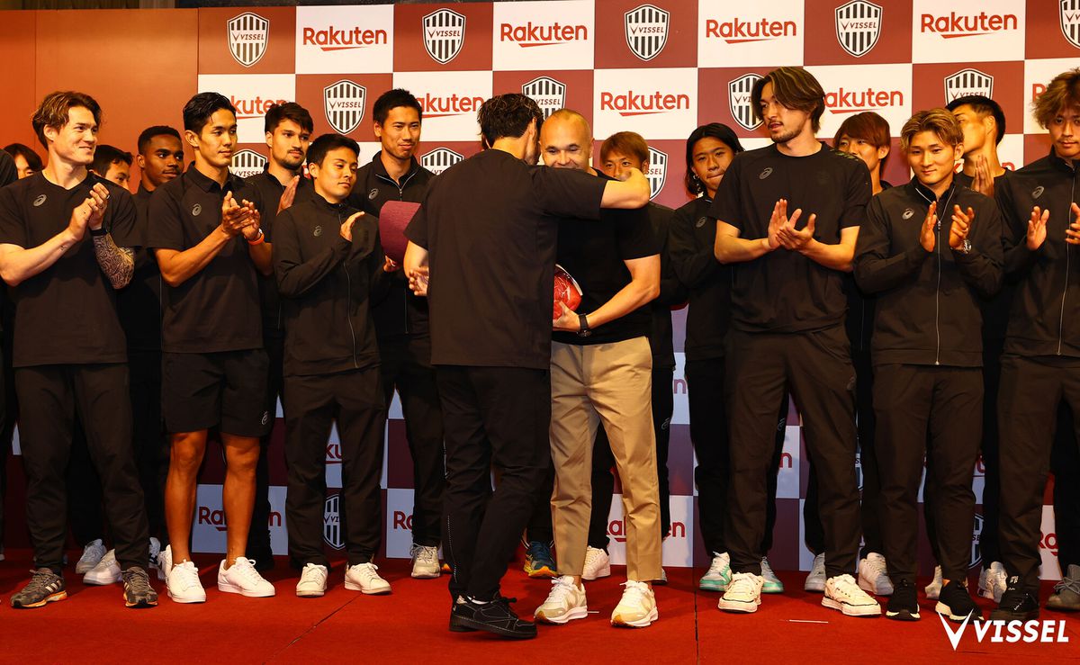 Andres Iniesta în lacrimi, la despărțirea de Vissel Kobe » Și-a anunțat planurile: „Barcelona? Nu acum”