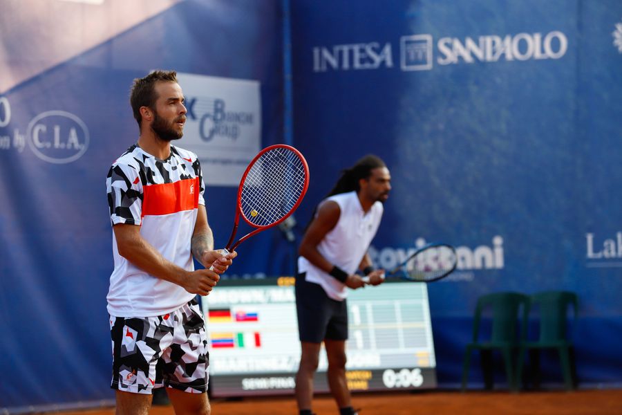 Andrej Martin într-un meci de dublu FOTO Imago Images Simona Halep și Patrick Mouratoglou sunt vehemenți » Care este parcursul unui proces de dopaj și cât a durat în alte cazuri