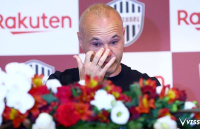 Andres Iniesta în lacrimi, la despărțirea de Vissel Kobe » Și-a anunțat planurile: „Barcelona? Nu acum”