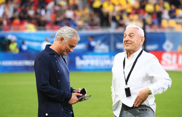 Imagini incredibile la zona mixtă de la Arena Națională! Giovanni Becali a adus antrenorul din Superligă pentru poze cu Jose Mourinho