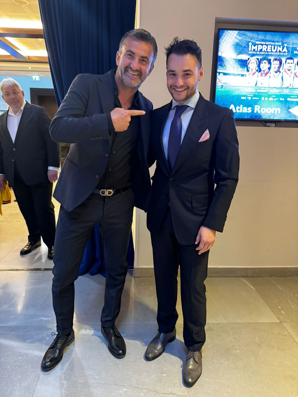 „Ai bani” » Cristi Borcea l-a impresionat pe Mourinho cu suma pe care a cheltuit-o la dineul Generației de Aur