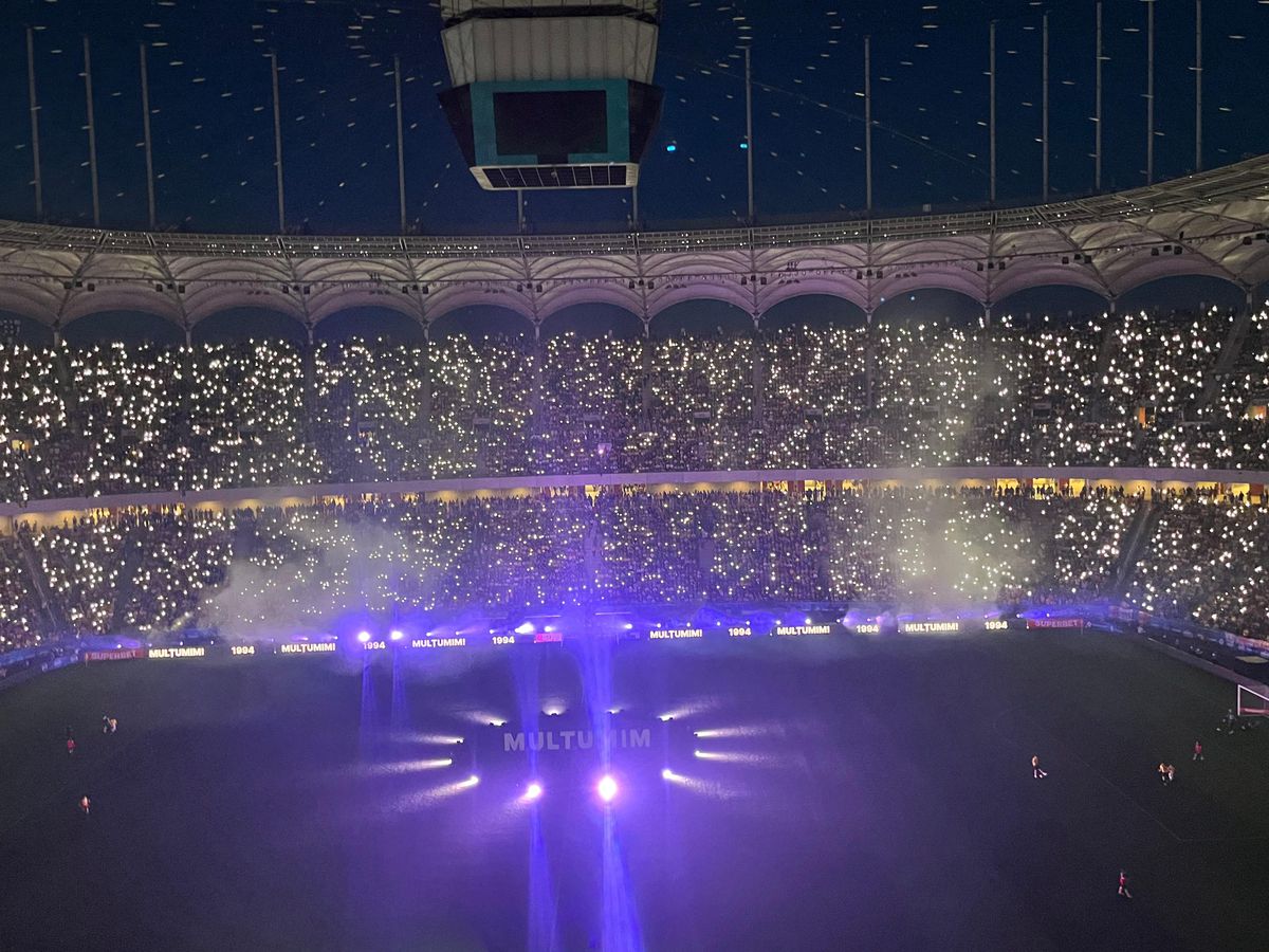 Primire de gală pentru Generația de Aur » Scenografie spectaculoasă afișată pe Arena Națională și spectacol de lumini la pauza meciului