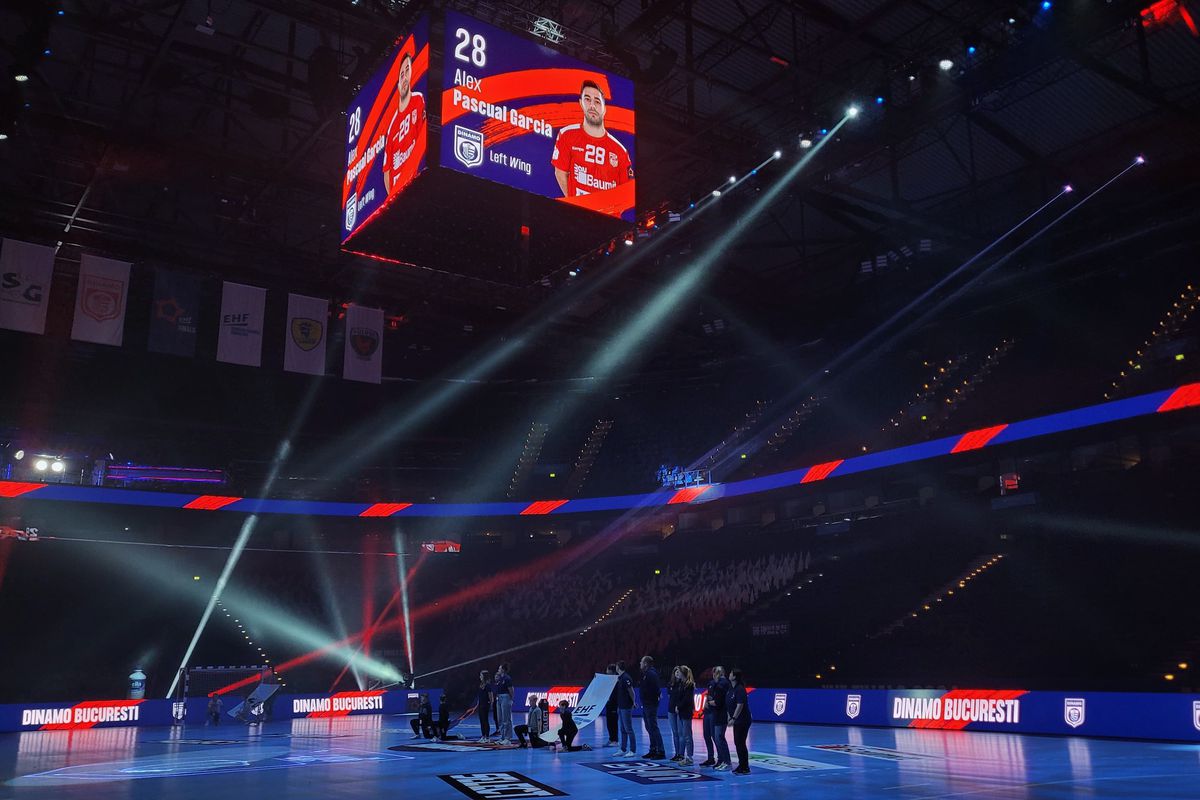 Imagini de la Barclays Arena, înainte de Dinamo - Hamburg