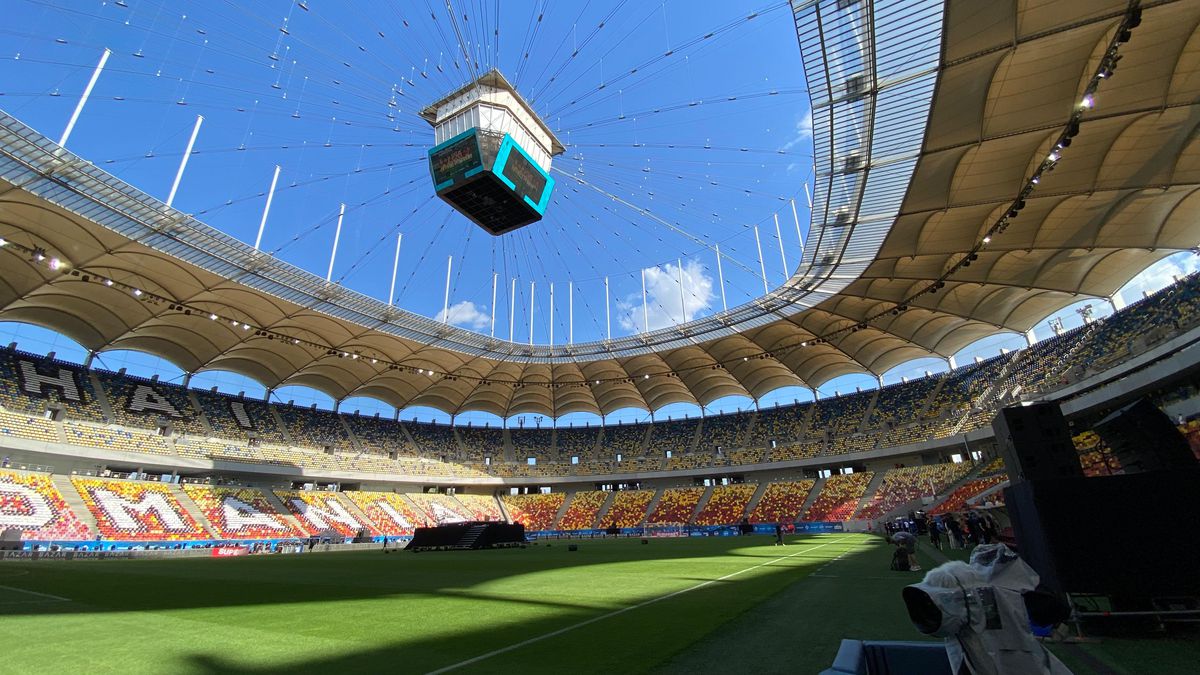 Imagini cu cozile formate dinaintea meciului Generația de Aur – Legendele Lumii