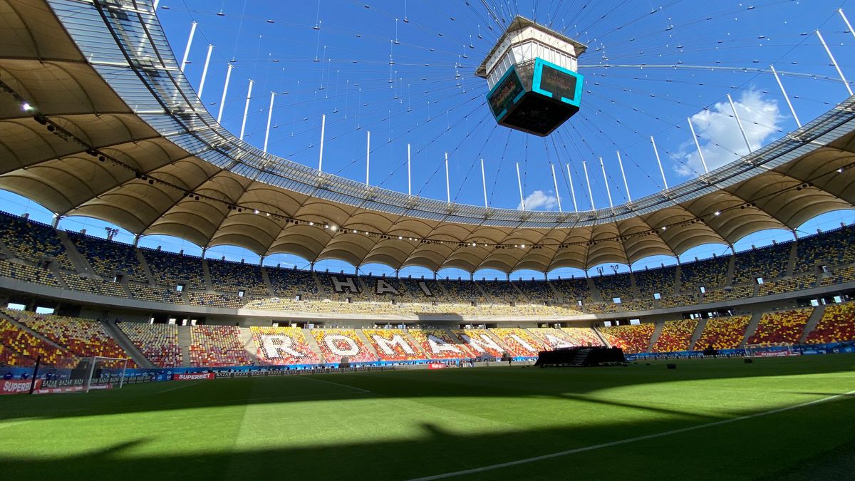 Imagini cu cozile formate dinaintea meciului Generația de Aur – Legendele Lumii