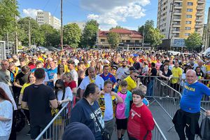 Generația de Aur – Legendele Lumii, meciul de adio al eroilor României » 30.000 de fani cu o oră înainte de startul partidei