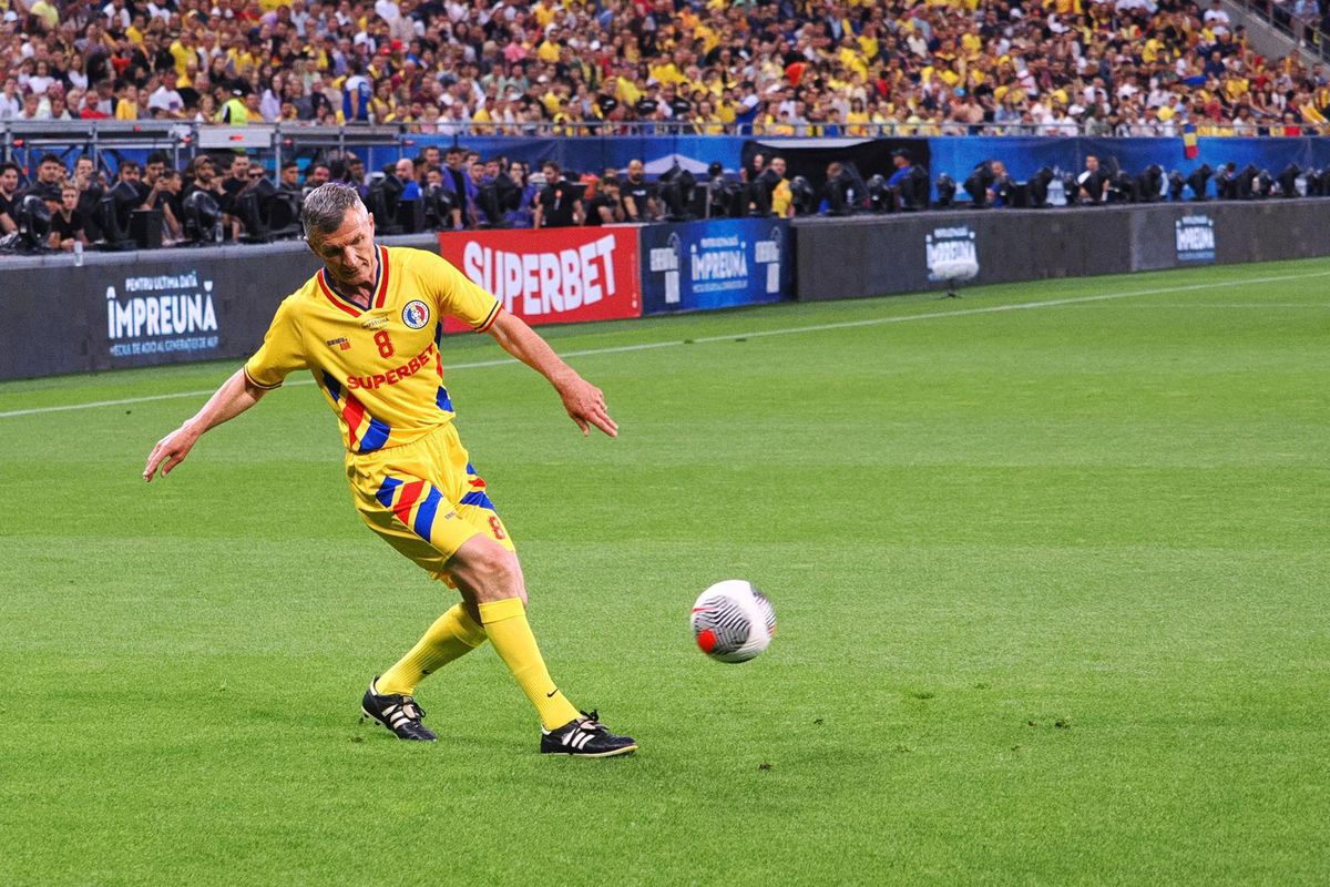 Generația de Aur – Legendele Lumii, meciul de adio al eroilor României » Victorie de senzație pentru „tricolori”! Gheorghe Hagi a făcut spectacol