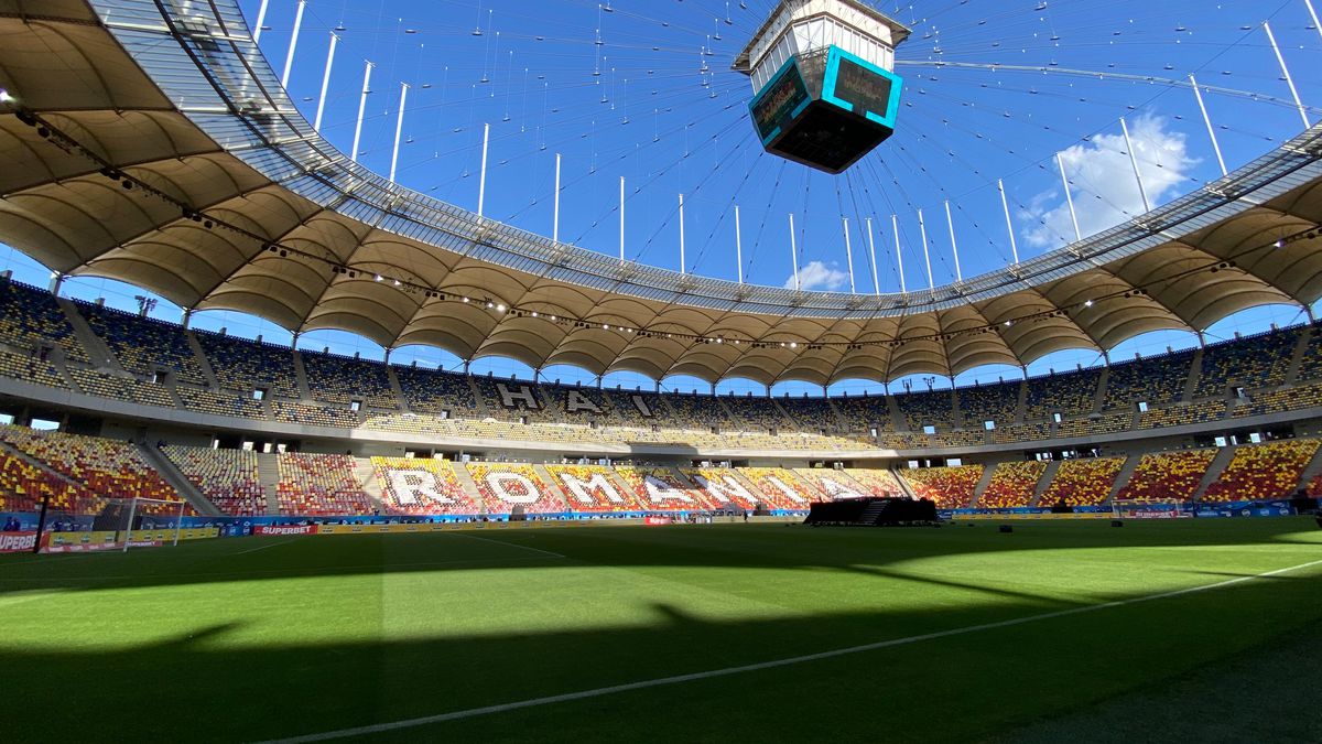 Imagini cu cozile formate dinaintea meciului Generația de Aur – Legendele Lumii