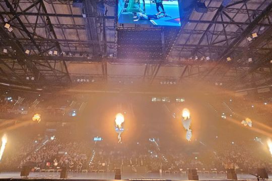 Aproape 600 de suporteri români o susțin pe Dinamo la meciul cu Flensburg, semifinala European League la handbal masculin.