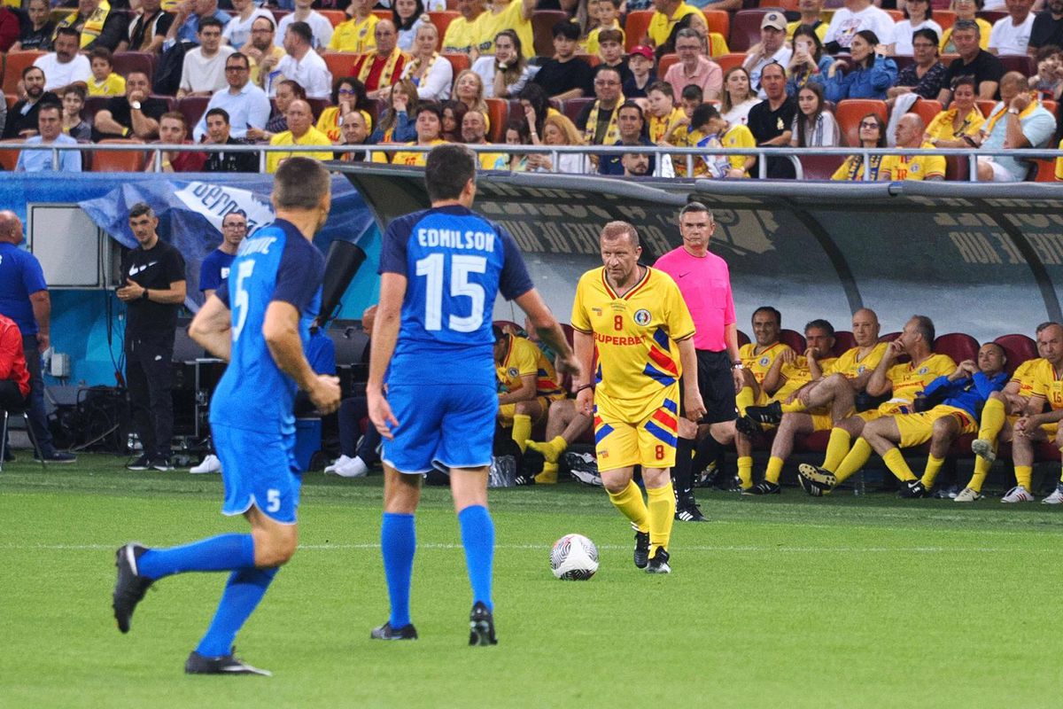 Generația de Aur – Legendele Lumii, meciul de adio al eroilor României » Victorie de senzație pentru „tricolori”! Gheorghe Hagi a făcut spectacol