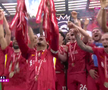 Liverpool a primit trofeul de campioană în Premier League, foto: captură Digi Sport