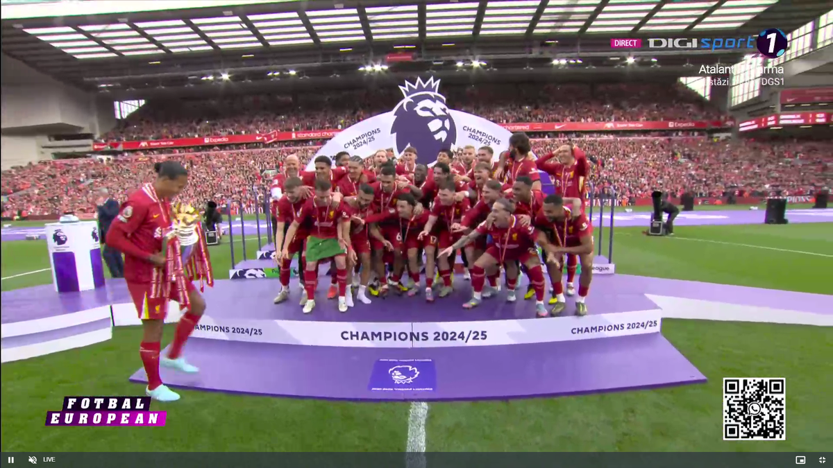 Liverpool a primit trofeul de campioană în Premier League, sub ochii lui Klopp + Gestul neașteptat aplaudat de întreg stadionul