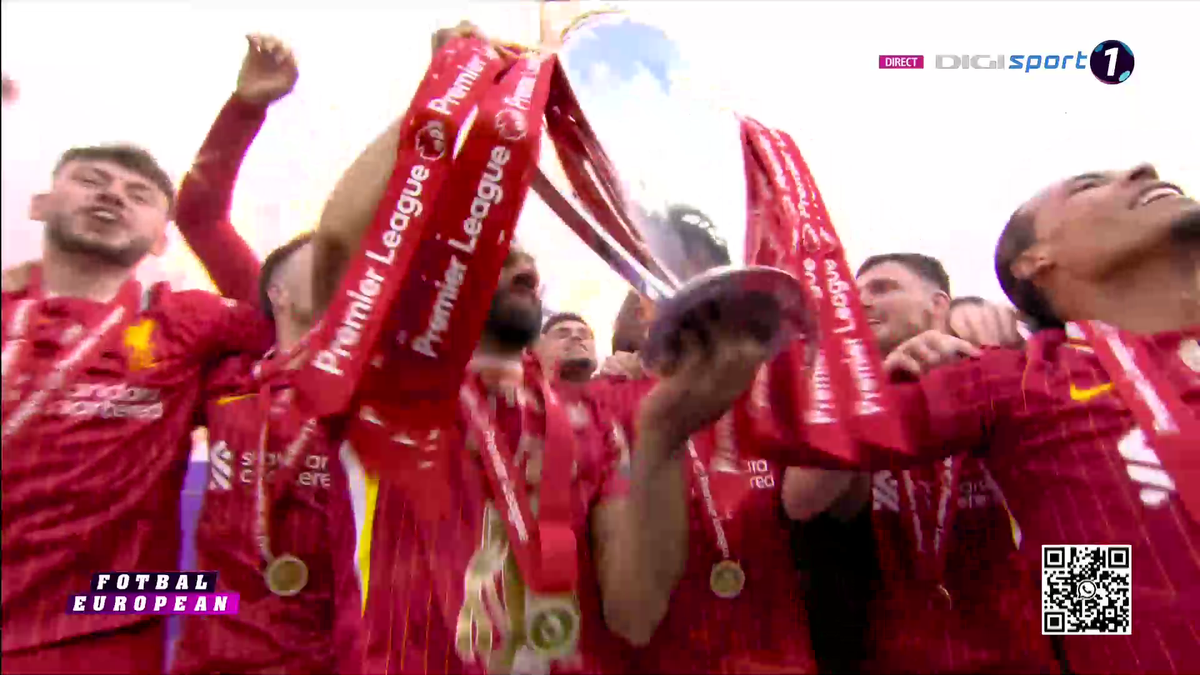 Liverpool a primit trofeul de campioană în Premier League, sub ochii lui Klopp + Gestul neașteptat aplaudat de întreg stadionul