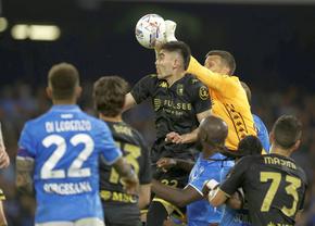 Profită de plecarea lui Șumudică! Și-a luat rămas-bun și revine la Rapid