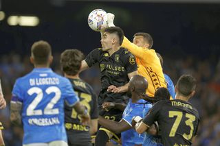 Profită de plecarea lui Șumudică! Și-a luat rămas-bun și revine la Rapid