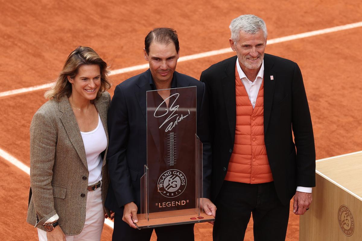 Rafael Nadal, omagiat la Roland Garros printr-o ceremonie emoționantă