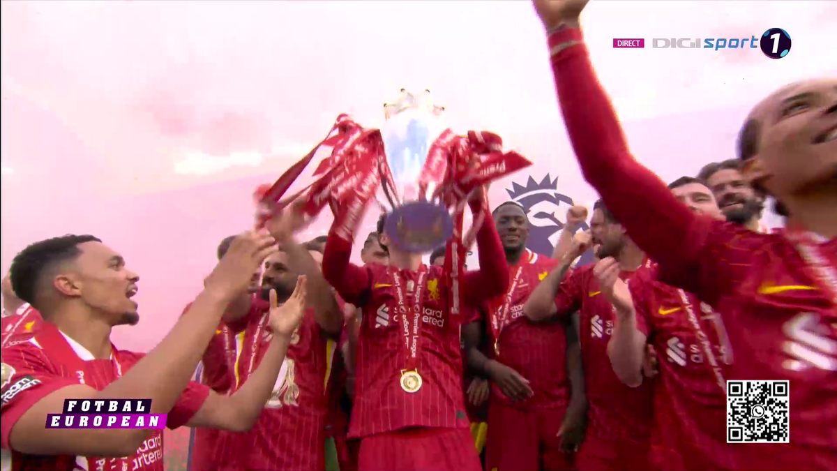 Liverpool a primit trofeul de campioană în Premier League, sub ochii lui Klopp + Gestul neașteptat aplaudat de întreg stadionul