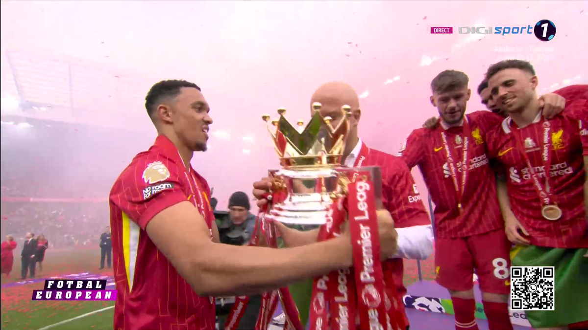Liverpool a primit trofeul de campioană în Premier League, sub ochii lui Klopp + Gestul neașteptat aplaudat de întreg stadionul