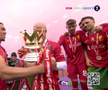 Liverpool a primit trofeul de campioană în Premier League, foto: captură Digi Sport