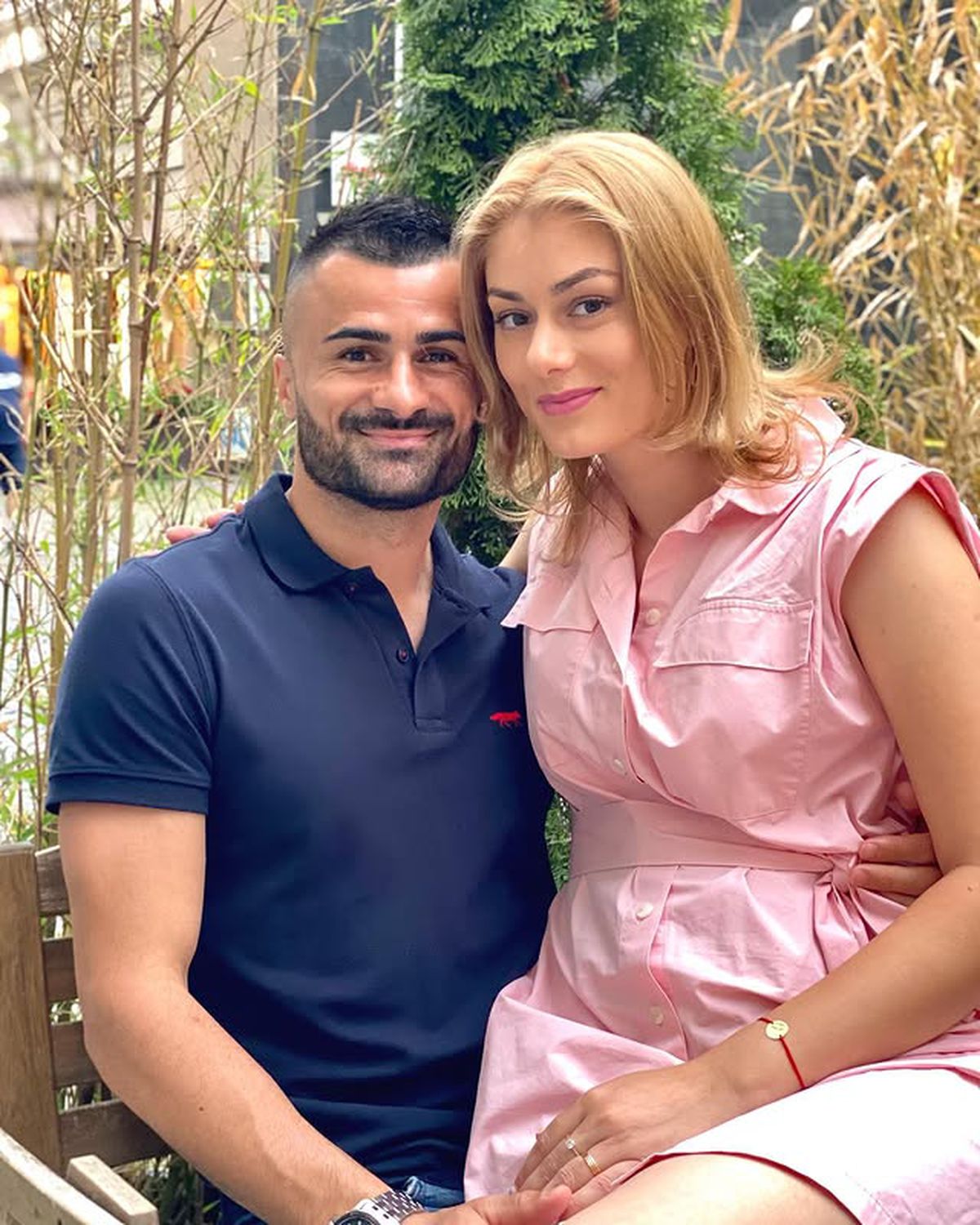 „Ce să căutăm în Dubai, când nu am văzut Iașiul?” » E măritată cu fotbalistul din Superliga care câștigă sute de mii de euro pe an, dar surprinde