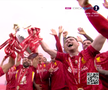 Liverpool a primit trofeul de campioană în Premier League, foto: captură Digi Sport