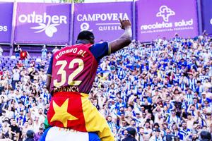Cine e miliardarul din spatele renașterii lui Deportivo la Coruna, proaspăt întoarsă în La Liga! Are 4 miliarde avere: „Îmi respect promisiunile”