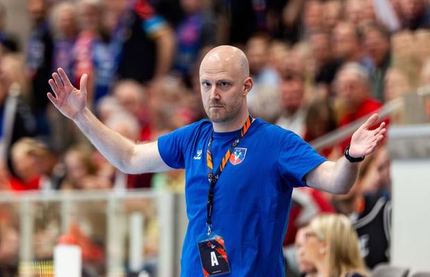 Fostul antrenor al lui SCM Râmnicu Vâlcea a semnat cu o echipă din Liga Campionilor: „Vin aici cu mult respect”