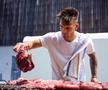 Imagini de arhivă din 2022 cu Lautaro Martinez, surprins în rolul de „șef al grătarelor”