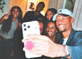 Naomi Osaka a organizat la Paris o petrecere doar pentru tenismeni de culoare » Imagini din interior