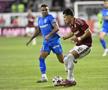Alex Dobre, în duel cu Samuel Teles » Rapid - Universitatea Craiova, poze de meci, 25.05.2026, etapa 10 play-off // foto: Cristi Preda (GSP)
