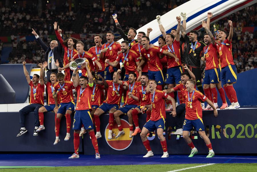 Spania, campioana Europei în 2024 / foto: Imago Images Luis de la Fuente a explicat cum a făcut selecția pentru Mondial: „Nu aleg în funcție de clubul unde joacă”
