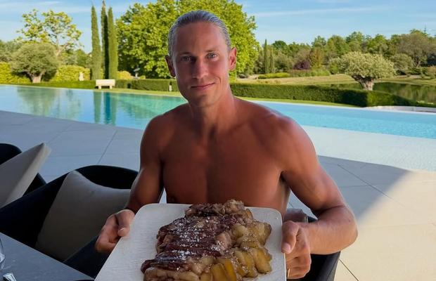 Obiceiul nesănătos al câștigătorului Ligii Campionilor: dieta paleo și vin