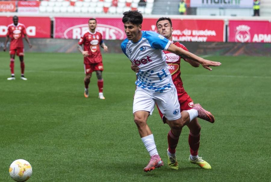 Ricardo Pădurariu/ foto: Facebook Corvinul Hunedoara FCSB își aduce fundaș U21: „Avem mari speranțe la el”