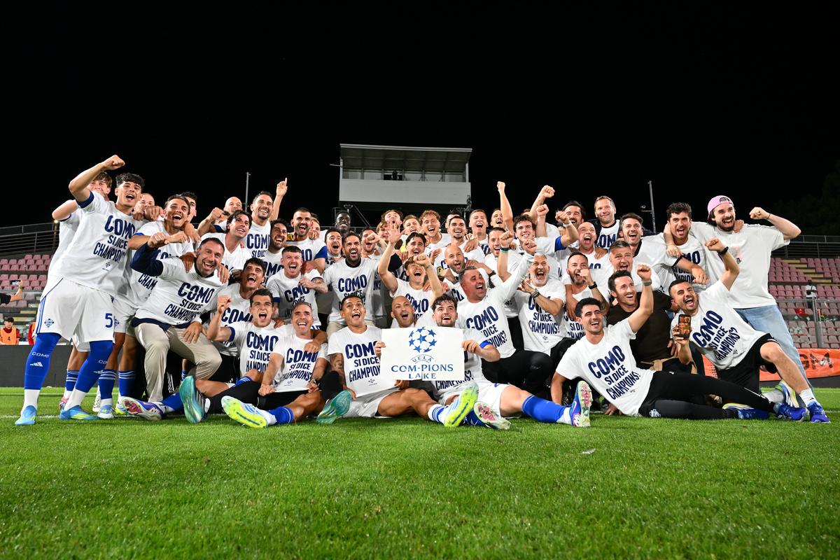 „Como si dice Champions?” » Bucurie în stradă după prima calificare în Liga Campionilor + Discursul lui Fabregas: „Dați o petrecere mare, meritați totul!”
