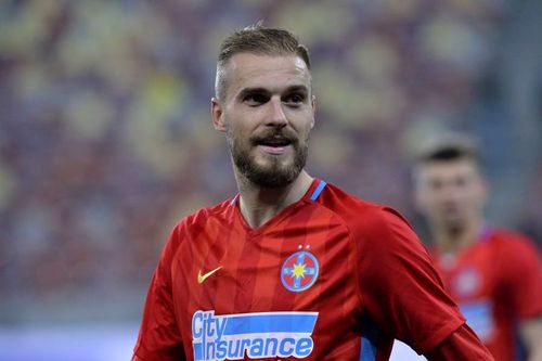 Bogdan Planic (28 de ani, fundaș central) a reziliat unilateral contractul cu FCSB. Fundașul susține că are de primit salariul pe două luni și jumătate, aproximativ 38.000 de euro, și va merge la FIFA pentru a-și recupera banii.