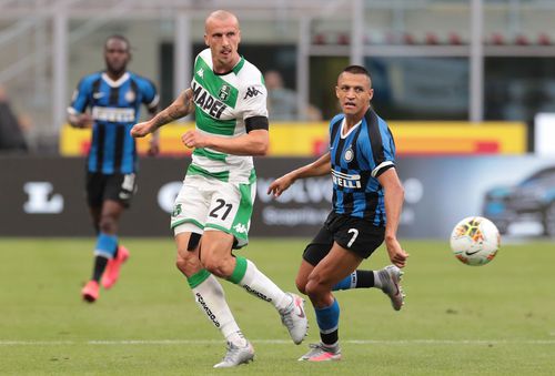 Integralist la Sassuolo, Vlad Chiricheș a primit nota 6,5 în Gazzetta dello Sport pentru evoluția din meciul cu Inter, scor 3-3. Foto: Guliver/GettyImages