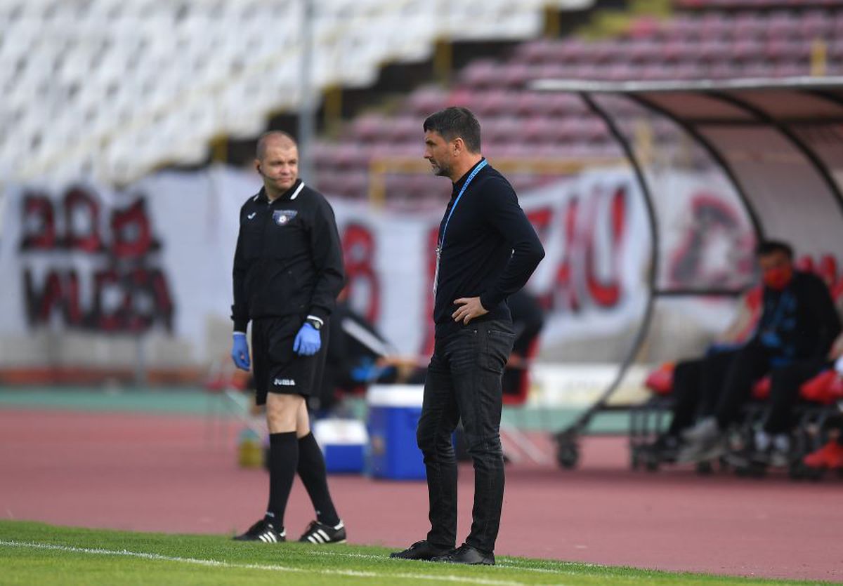 Mirel Rădoi a găsit soluția perfectă pentru FCSB: „El e antrenorul care poate să redreseze echipa”