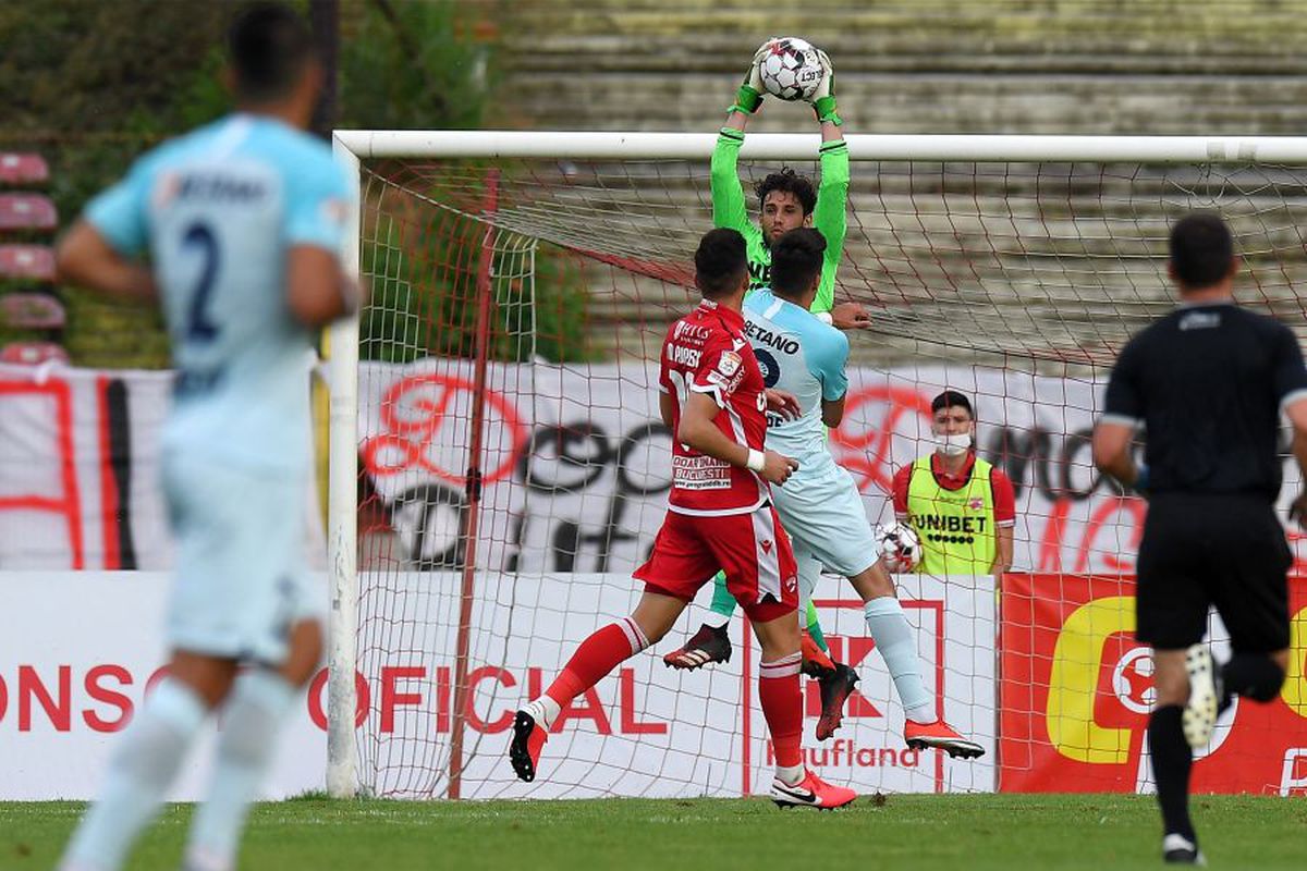 DINAMO - FCSB 0-3. Căpitanul lui Dinamo a izbucnit în lacrimi la declarații: „Mă simt ultimul om! Îmi vine să mă las!”