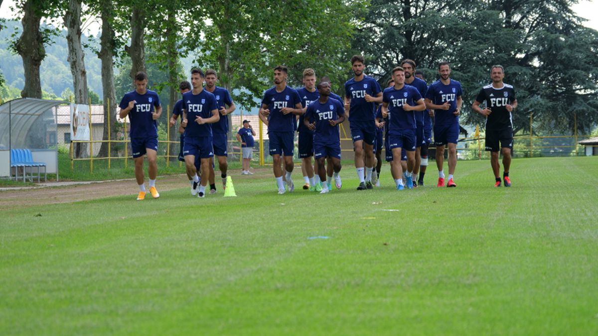 Nici FC U Craiova n-a scăpat de caniculă » Antrenament defensiv la 30 de grade, înaintea primului amical al lui Mutu