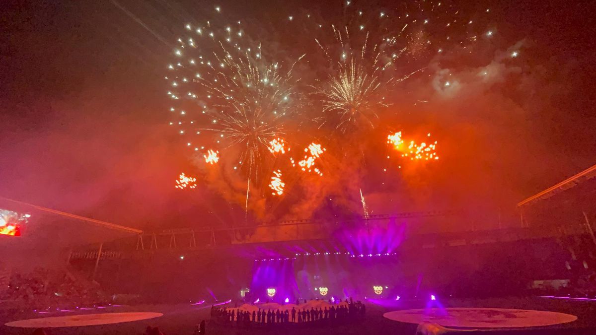 Spectacol de artificii la aniversarea Rapidului