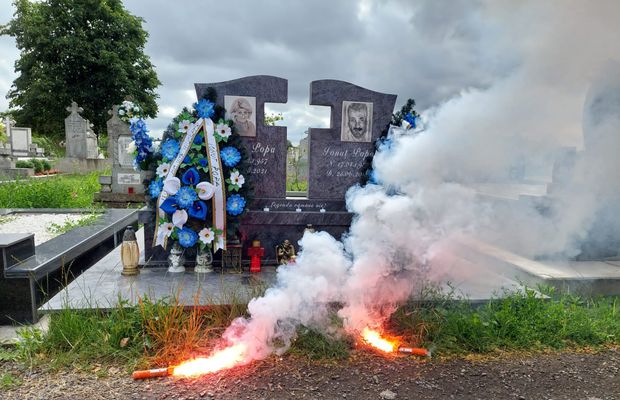 Fanii ieșeni nu l-au uitat pe Ionuț Popa » 1.400 de kilometri pentru a-l comemora pe tehnician!