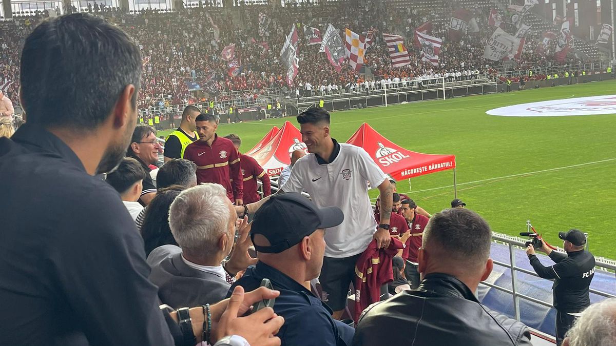 Moment emoționant în Giulești » Căpitanul Săpunaru, în lacrimi la ora 19:23 + gestul jucătorilor actuali ai Rapidului față de legende